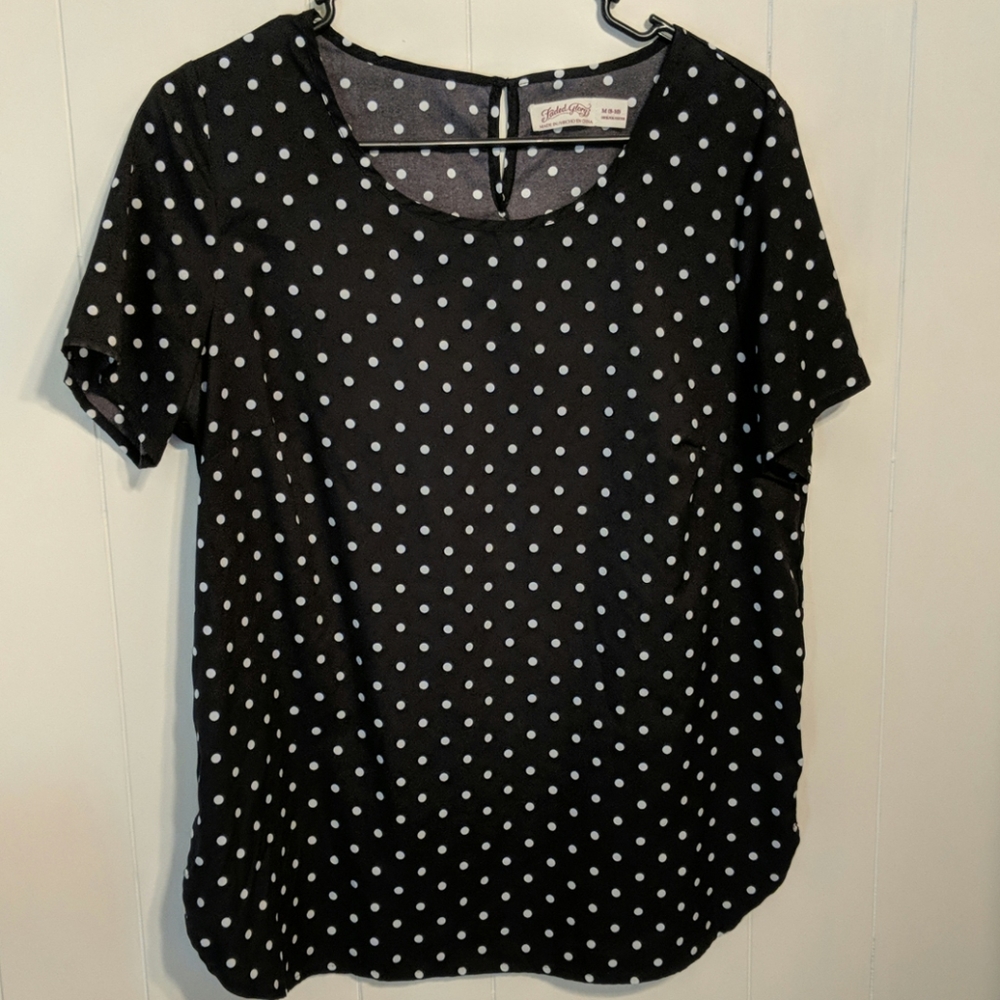 Adorable polka dot top